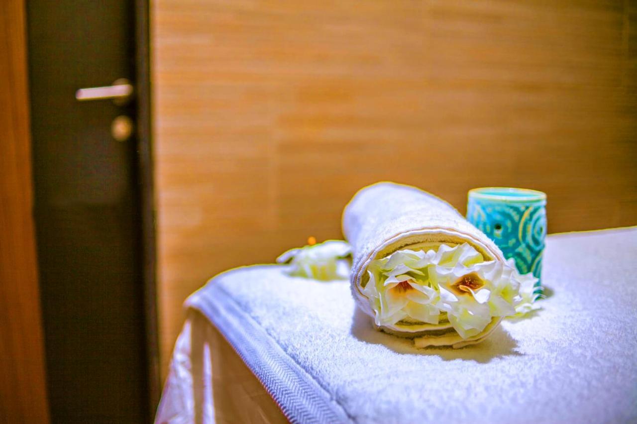 Bnb Hotel Spa Abidjan Exterior photo